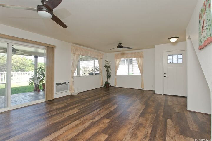 Property Photo:  91-1008 Kahiuka Street  HI 96706 