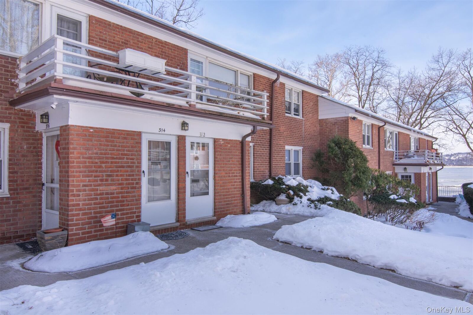 Property Photo:  314 S Buckhout Street 0  NY 10533 