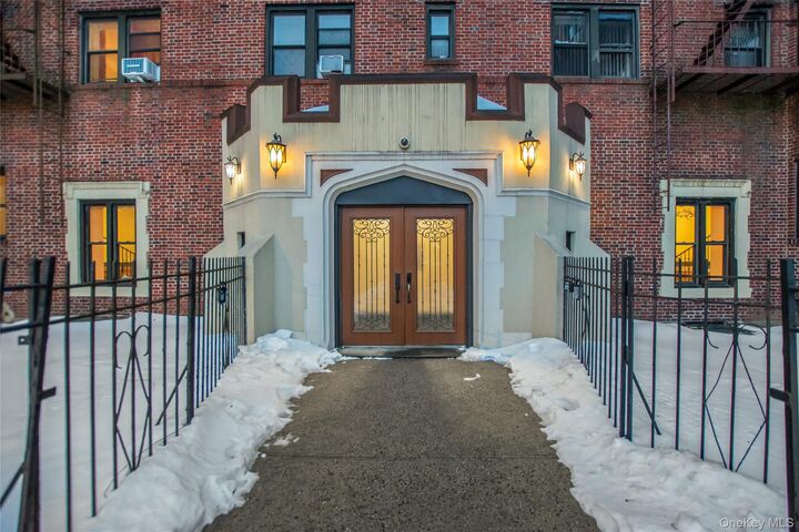 Property Photo:  590 E Third Street 2D  NY 10553 