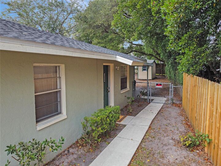 Property Photo:  1436 Lake Bonny Drive W  FL 33801 