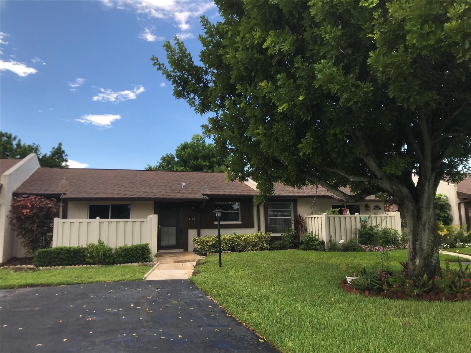 Property Photo: 3705 34th Ave Drive W FL 34205