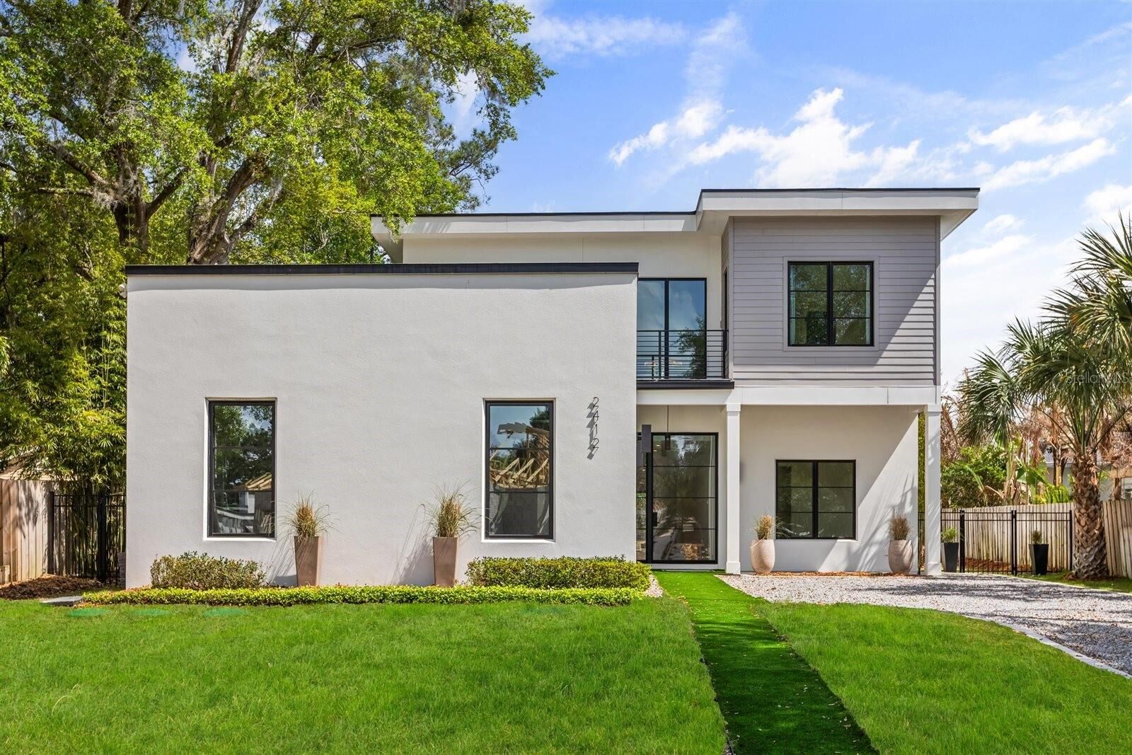 Property Photo:  2412 Chantilly Avenue  FL 32789 