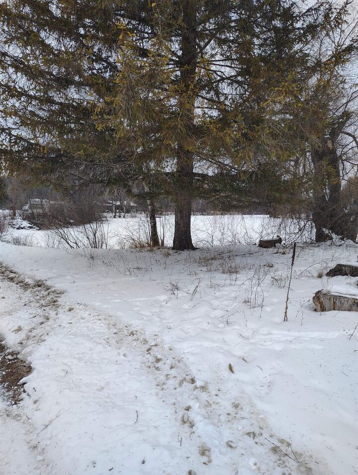 Property Photo:  2742 Parkway Court  MI 48624 