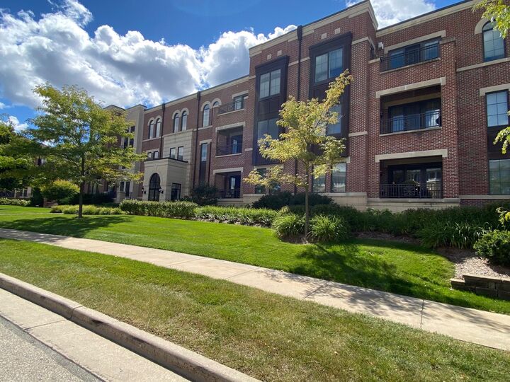 Property Photo:  19155 Thomson Dr 304  WI 53045 