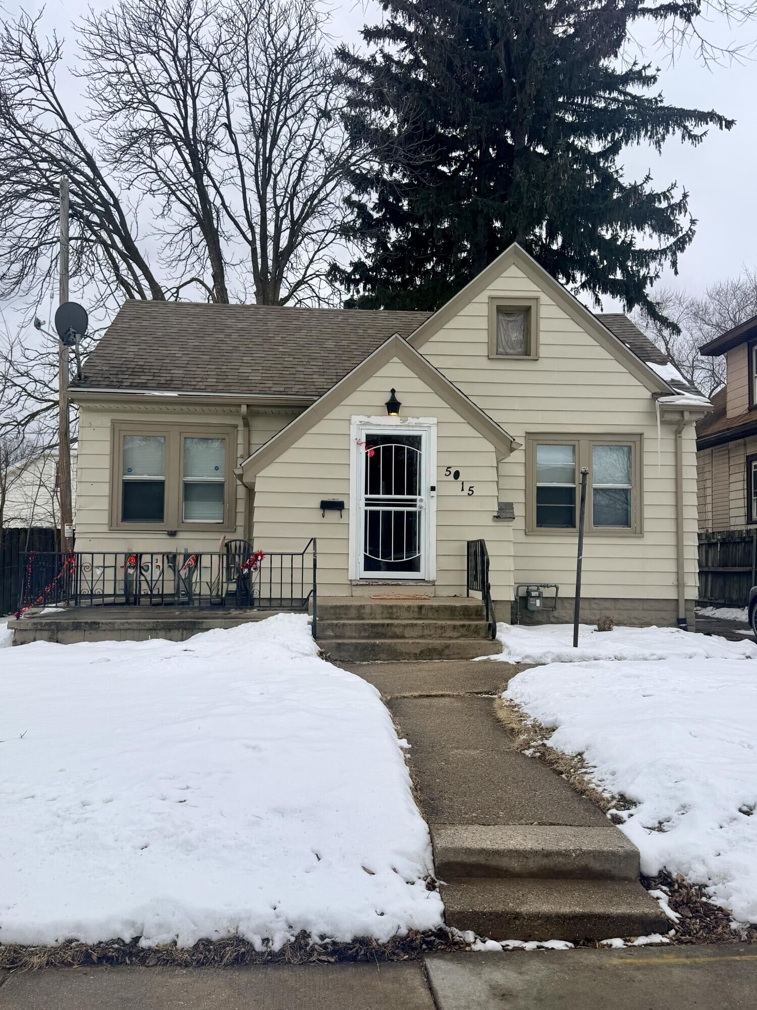 Property Photo:  5015 N 49th St  WI 53218 