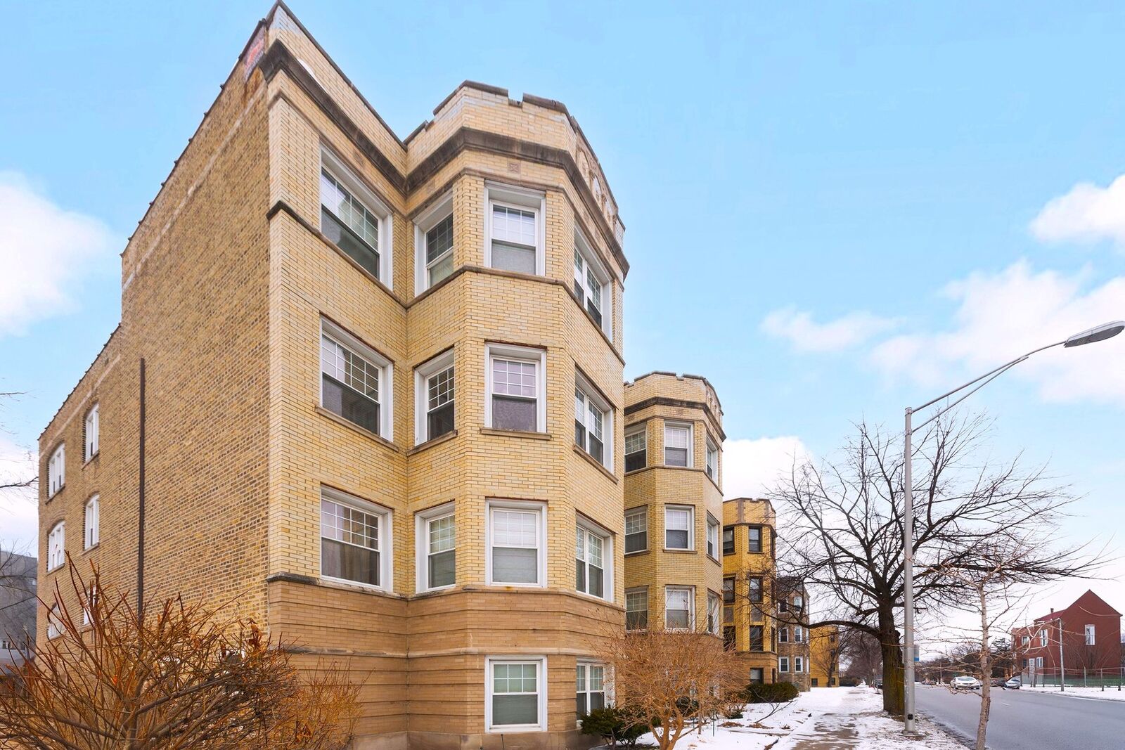 Property Photo:  8910 Skokie Boulevard 2N  IL 60077 