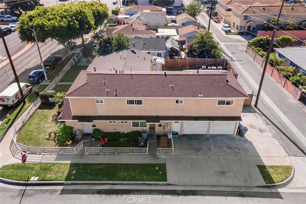 Property Photo:  11754 Walcroft  CA 90715 