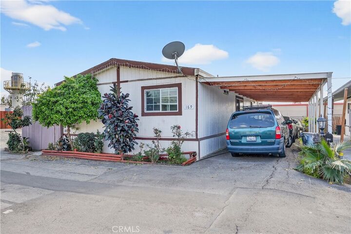Property Photo: 5450 N Paramount 169 CA 90805