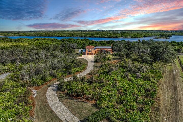 Property Photo: 27440 Egret Place FL 33983