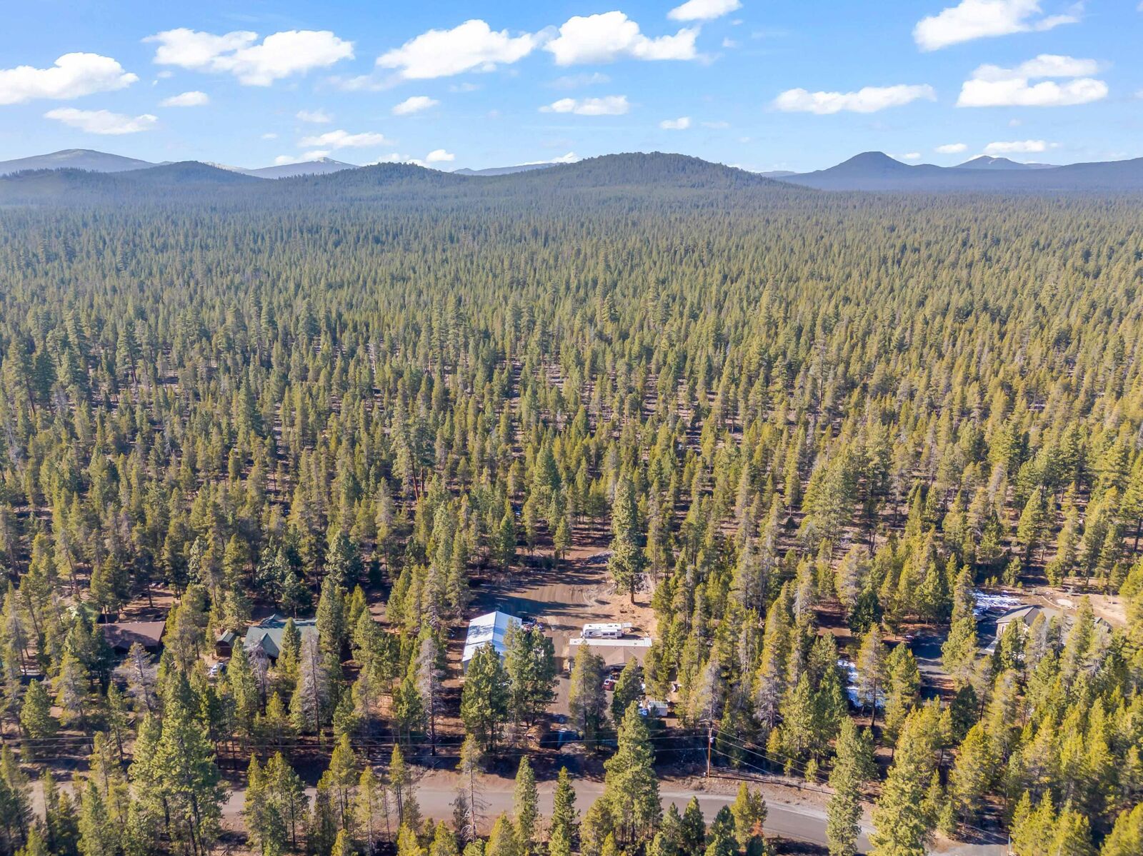 Property Photo:  52925 Shady Lane  OR 97739 