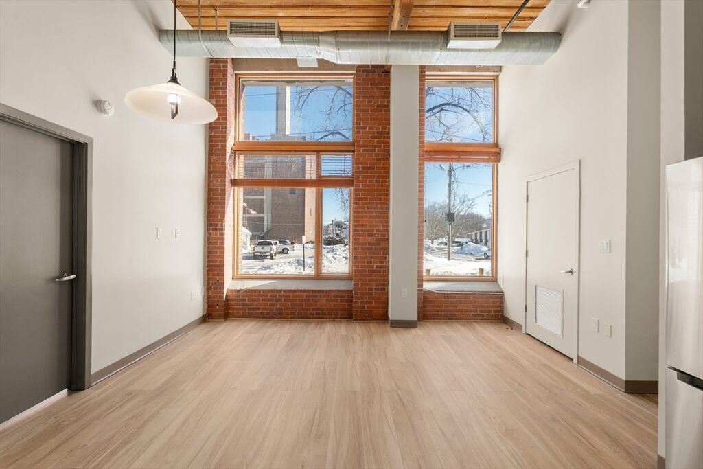 Property Photo: 146 Court St 108 MA 02302