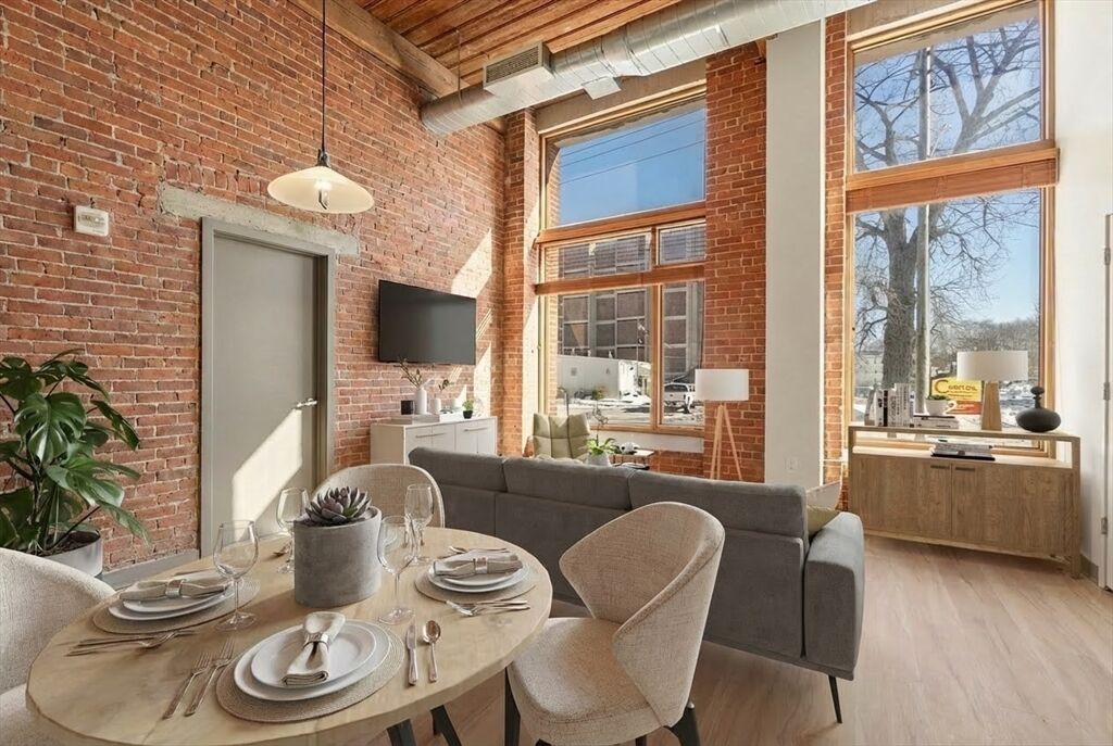 Property Photo:  146 Court St 108  MA 02302 