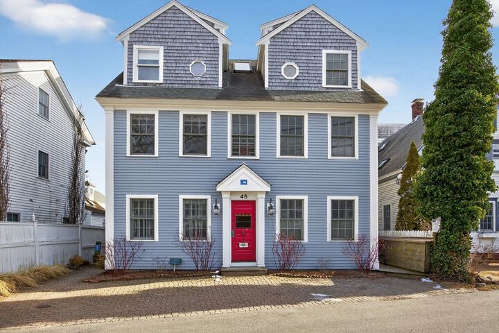 Property Photo:  45 Commercial St 9  MA 02657 