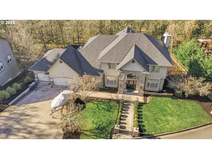 Property Photo:  2728 Hallmark Ln  OR 97402 