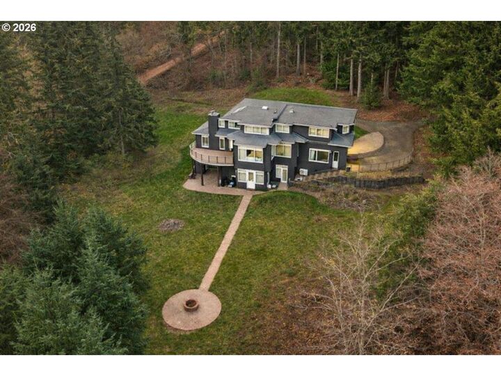 Property Photo:  37020 SE 13th St  WA 98671 