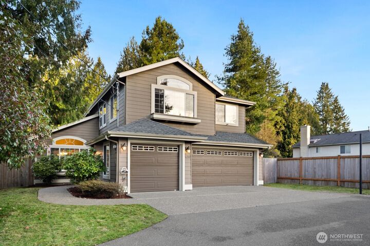 Property Photo:  16708  5th Avenue NE  WA 98155 