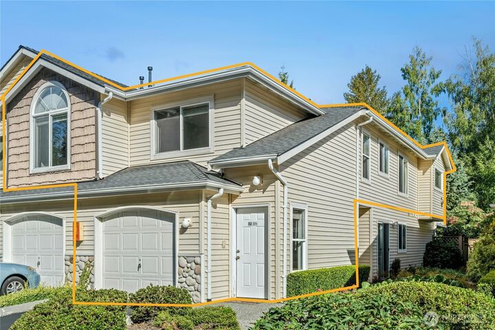 Property Photo:  725 SW 115th Street SW Bb 204  WA 98204 