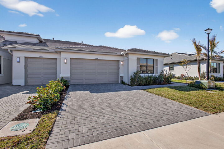 Property Photo:  13488 SW Starkissed Lane  FL 34987 