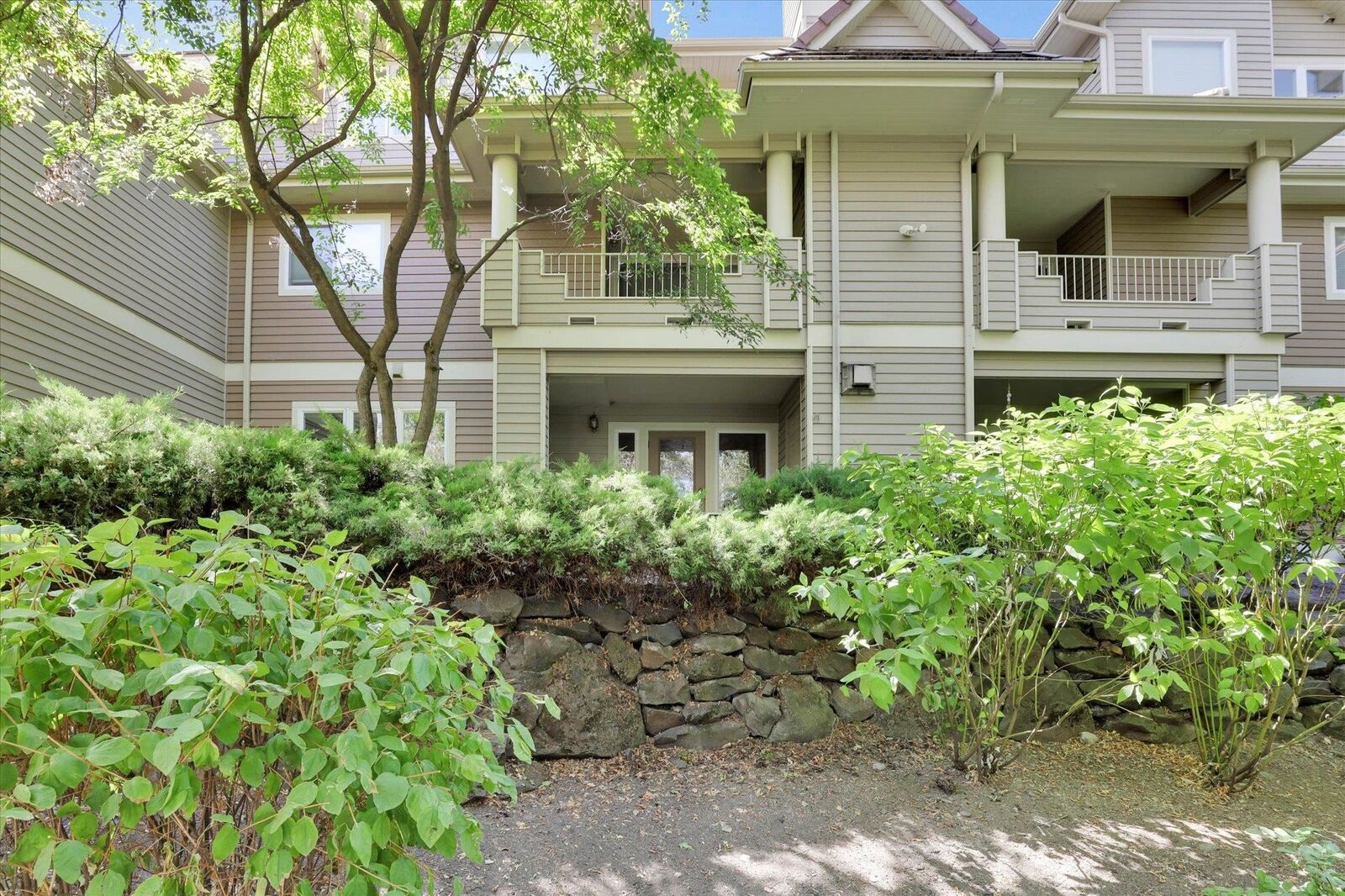 Property Photo: 639 N Riverpoint Blvd H-103 WA 99202