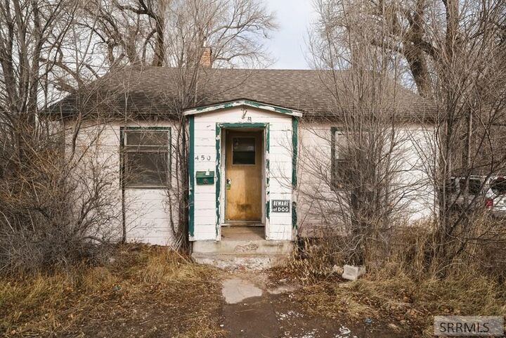 Property Photo:  450 W 17th Street  ID 83402 