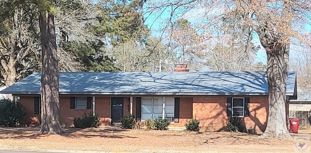 Property Photo:  805 Houston St/Fm 74  TX 75572 