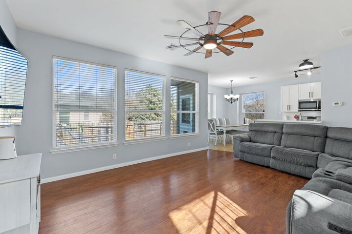 Property Photo:  103 Hoya Lane  TX 78666 