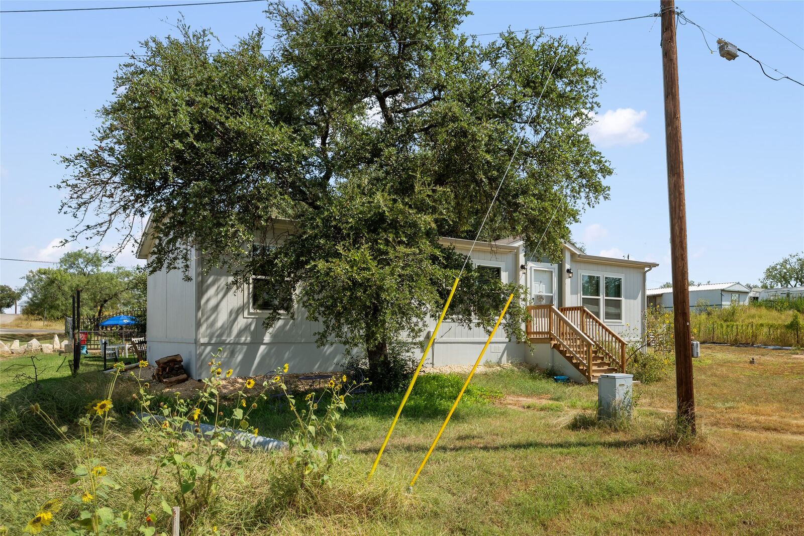 Property Photo:  500 Dallas Street  TX 78639 