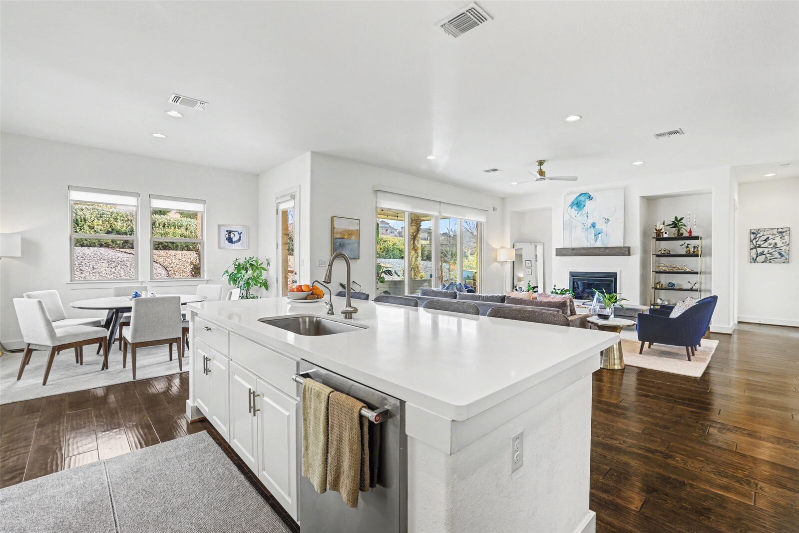 Property Photo:  407 Forza Viola Way  TX 78738 