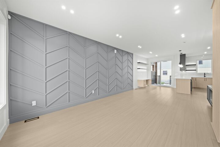 Property Photo:  314 Nelson Street 2  BC V3K 4N3 