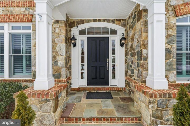 Property Photo:  10321 Lynch Lane  VA 22124 