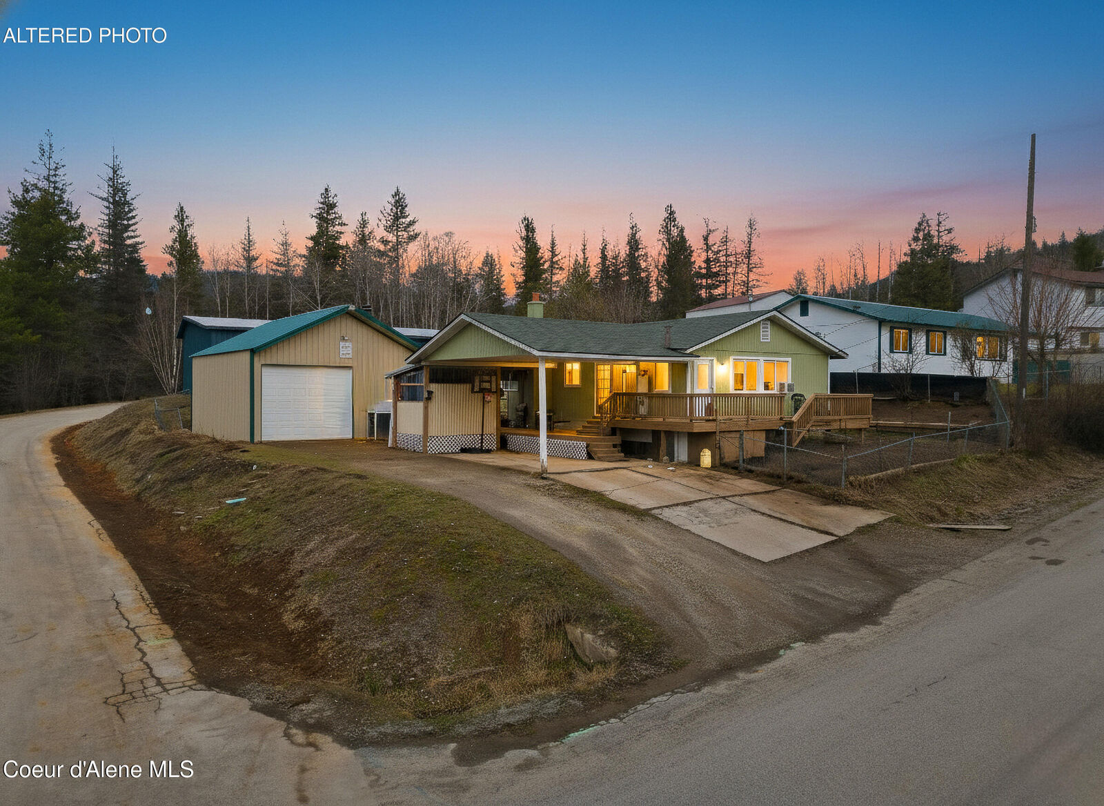 Property Photo:  208 Rio Vista St  ID 83849 