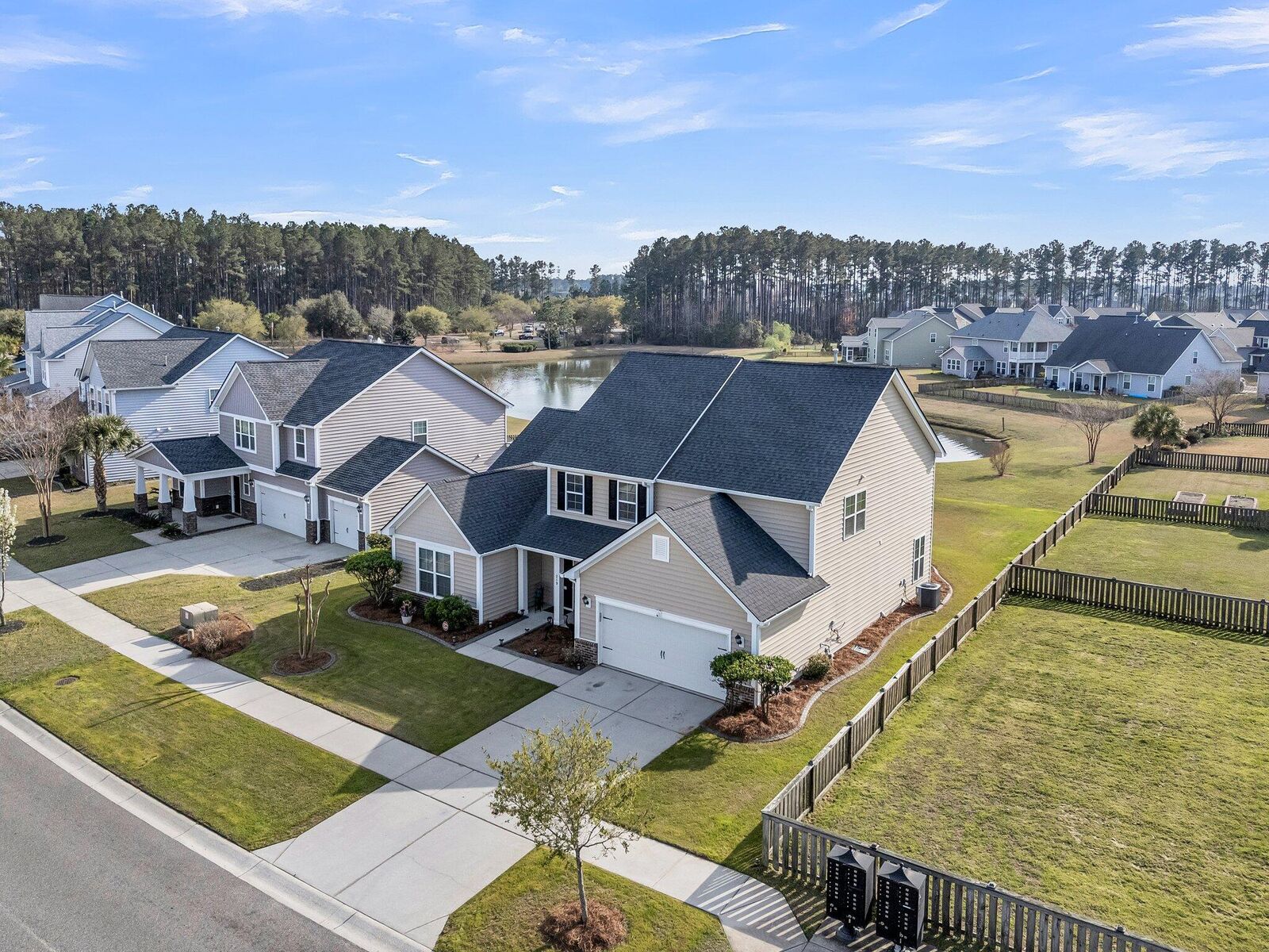 Property Photo:  219 Daybreak Boulevard  SC 29486 