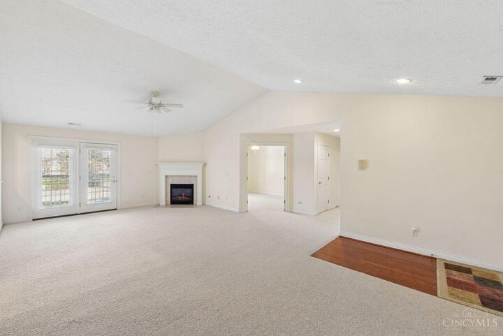 Property Photo: 8021 Pinnacle Point Drive OH 45069