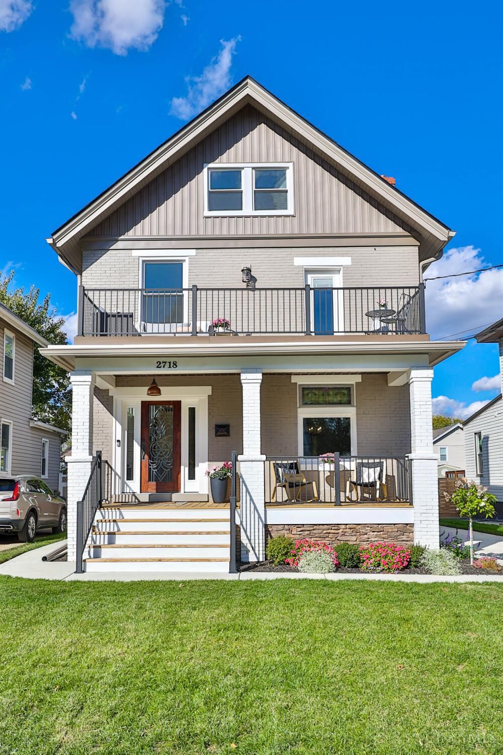 Property Photo:  2718 Minot Avenue  OH 45209 