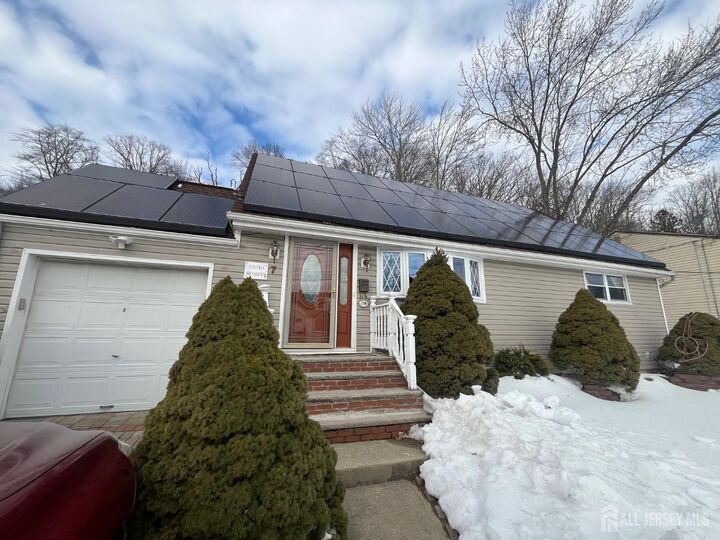 Property Photo:  7 Sparta Court  NJ 08879 