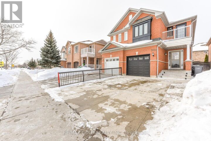 Property Photo:  3409 McDowell Drive  ON L5M 6R7 