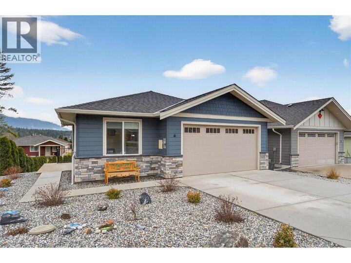 Property Photo:  2715 Golf Course Drive #6  BC V0E 1H1 