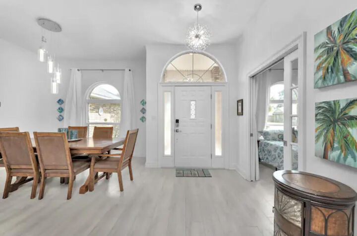 Property Photo:  5043 Challenger Way  FL 32507 