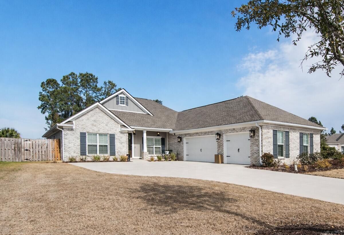 Property Photo: 267 Buxtons Way FL 32439