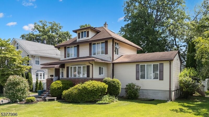 Property Photo:  401 Brookside Pl  NJ 07027 