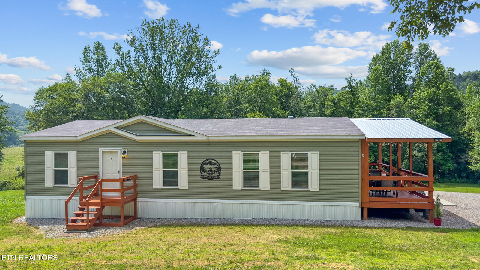 Property Photo:  3329 Stinking Creek Rd  TN 37847 