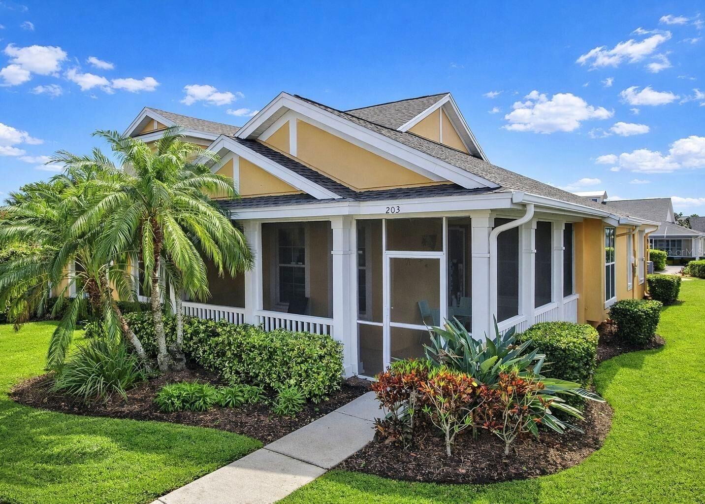 Property Photo:  203 Oceania Court  FL 33572 