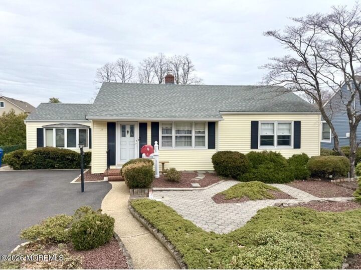 Property Photo:  17 Crestview Drive  NJ 07748 