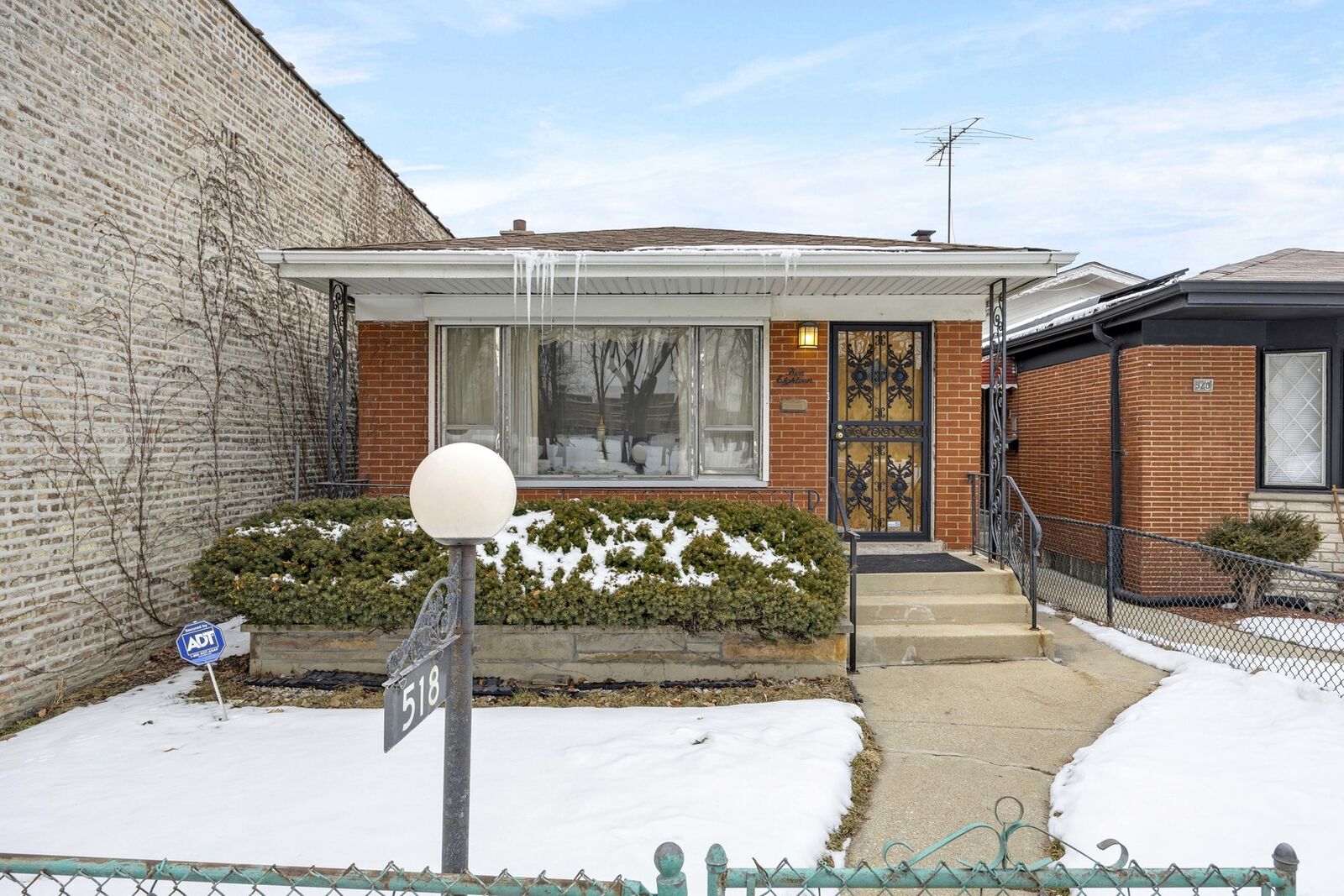 Property Photo: 518 E 95th Street IL 60619