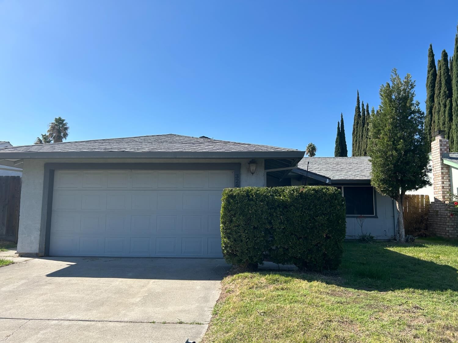 Property Photo: 329 Redwood Avenue CA 95376