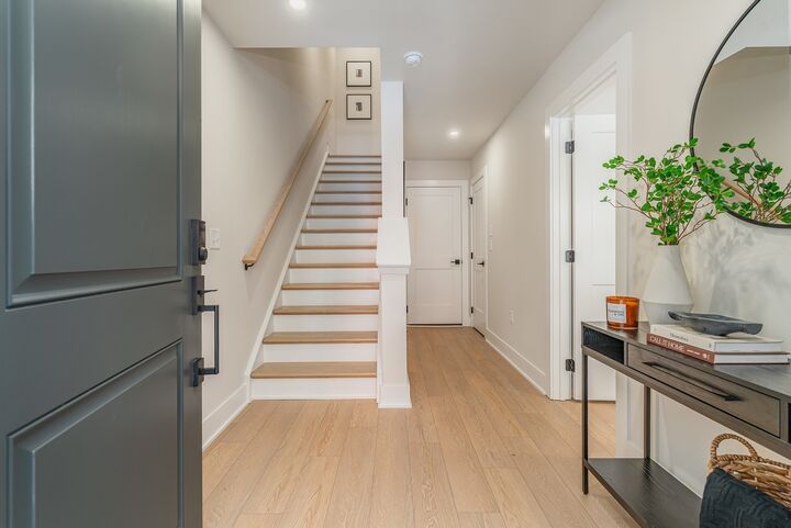 Property Photo: 718 41st Ave N TN 37209