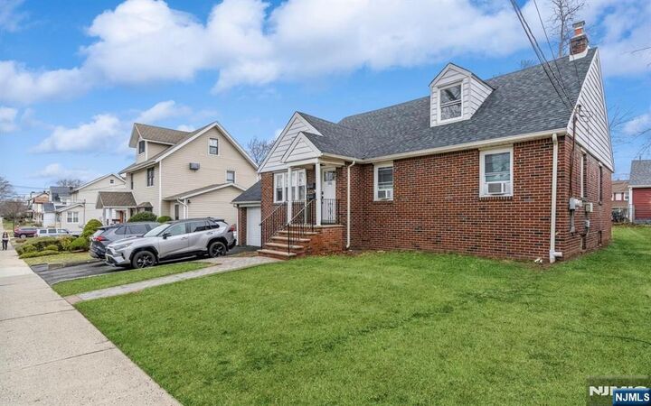 Property Photo:  326 Parker Avenue 1  NJ 07601 