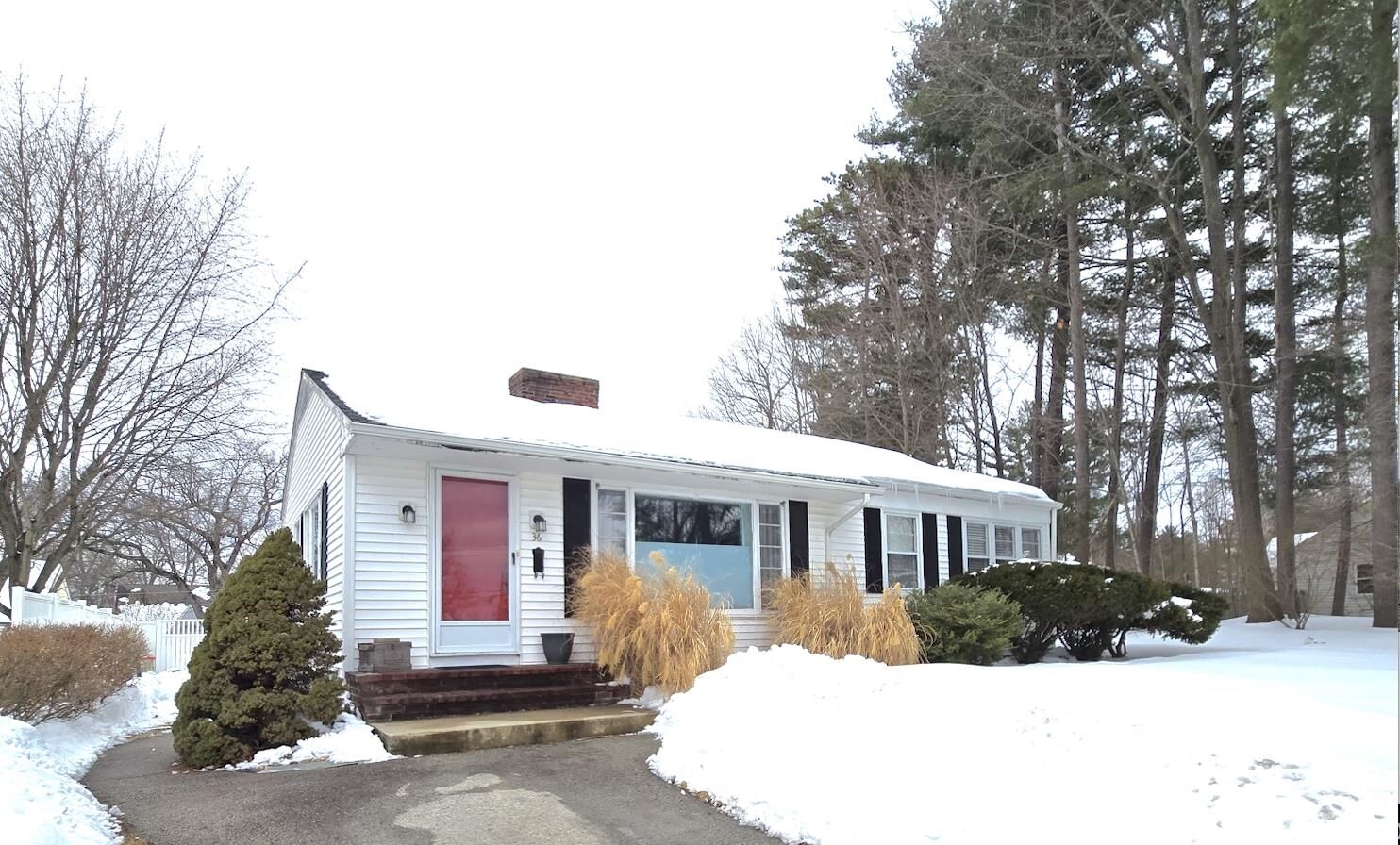 Property Photo:  36 Beauview Avenue  NH 03064 