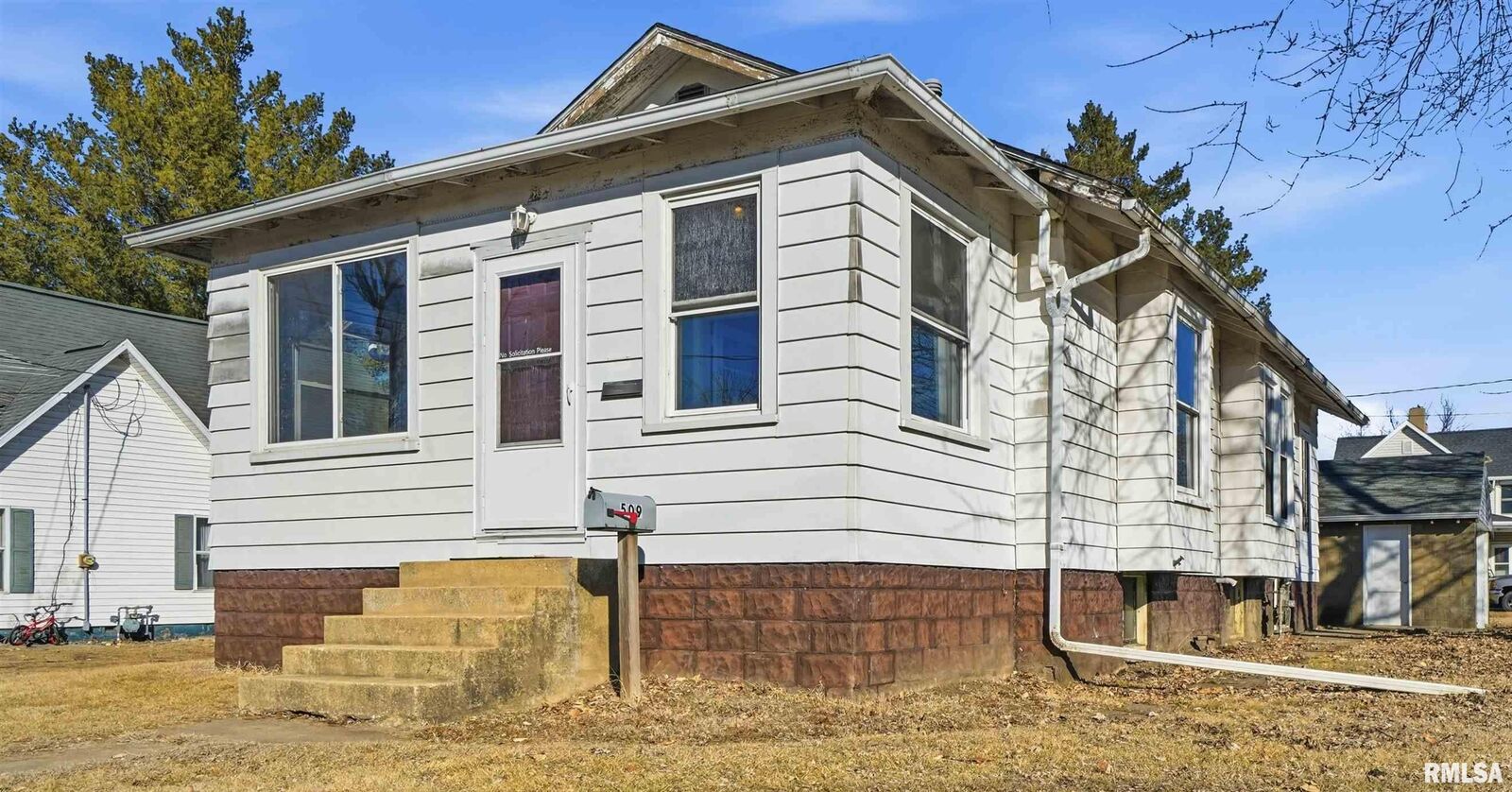 Property Photo: 509 W Fort Street IL 61531