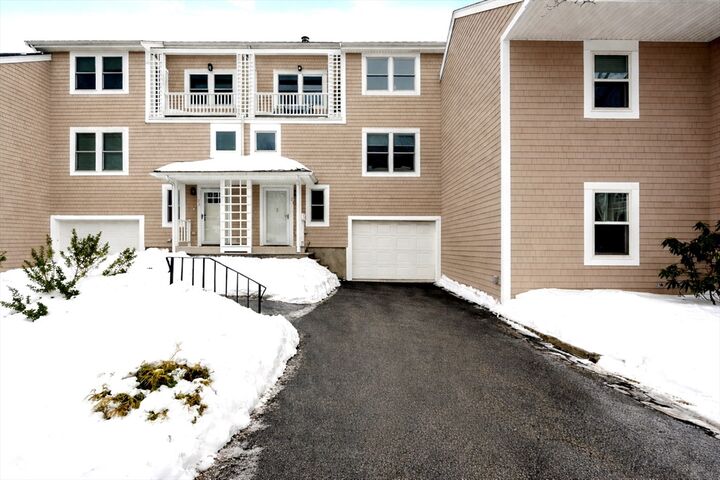 Property Photo:  21 Harbourside Rd 26  MA 02171 